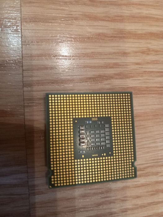 Intel pentium E5200 dual-core 2.5ghz