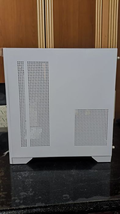 Корпус GameMax Infinity Mini White
Формат flex ATX, mimi-ITX
Мест под