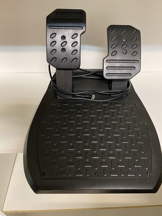 Thrustmaster - Volante e Pedais T80 Ferrari 488 GTB