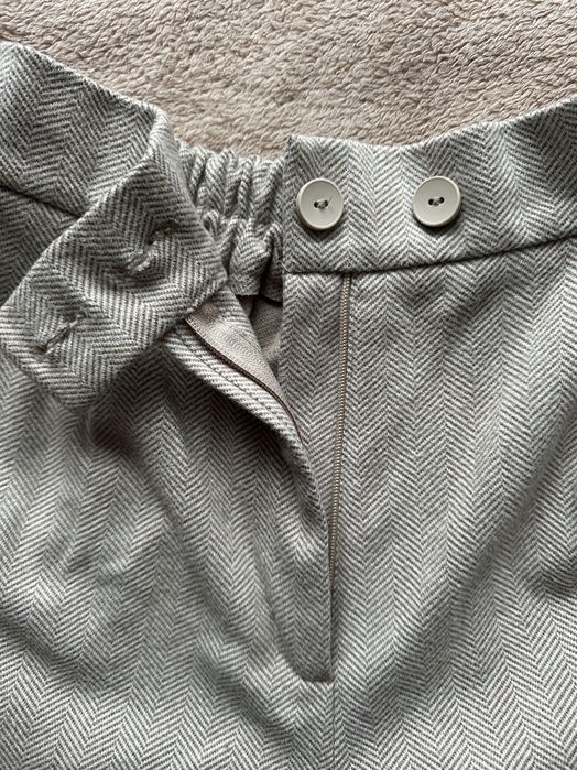 Шорти бежеві. Шорти з льону