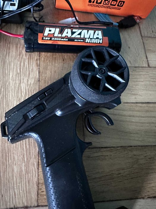 Samochód zdalnie sterowany Maverick Phatom XT / jak nowy