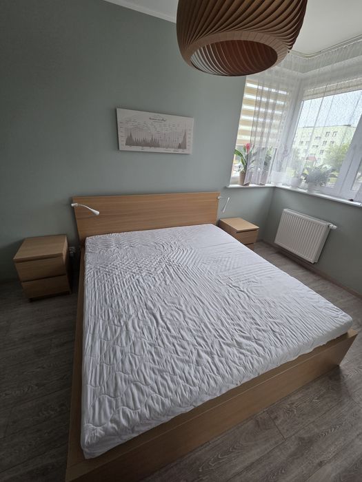 Łóżko IKEA Malm 180x200 z 4 szufladami, materac i dwie szafki MALM dębowa