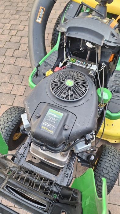 Kosiarka traktorek do koszenia John Deere E130