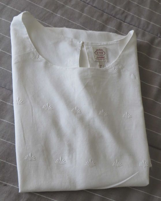 Vestido Cortfield Branco, 100% algodão, forrado, e bordado - Tam. S