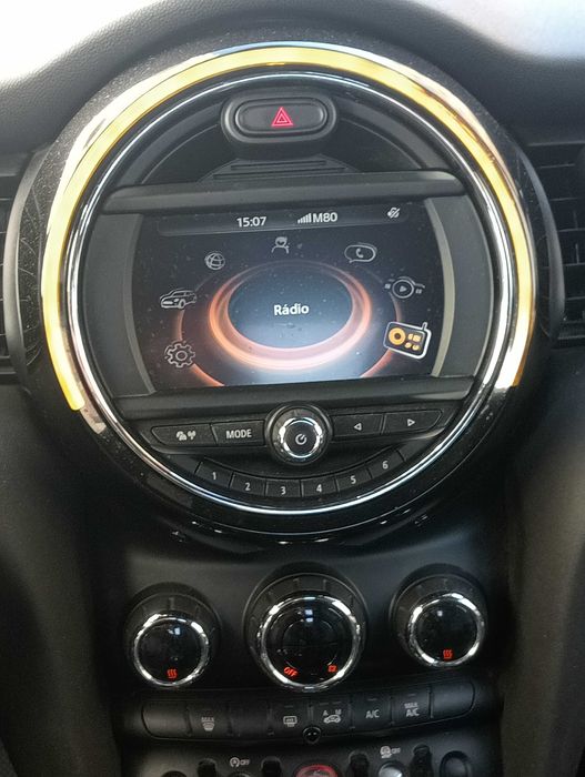 Mini Cooper azul, branco