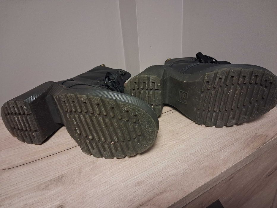 Dr. Martens Chesney buty