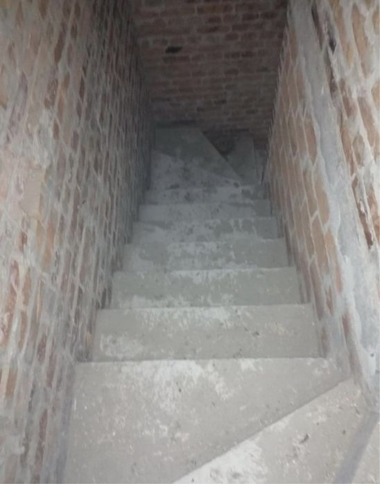 Продаж котеджу з міськими комунікаціями