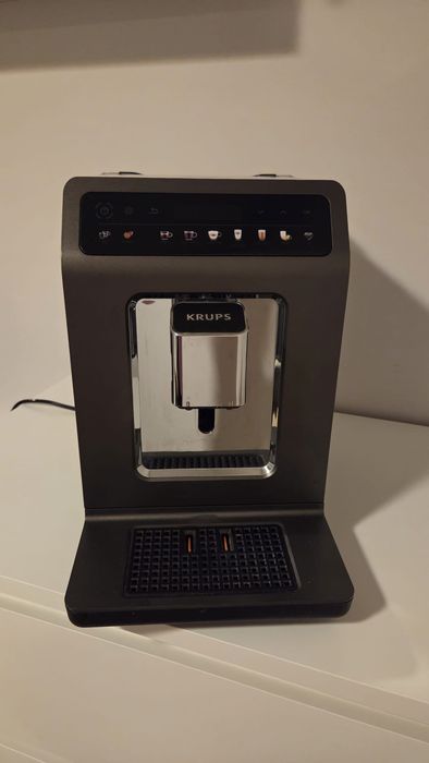 Ekspres do kawy Krups EA 890