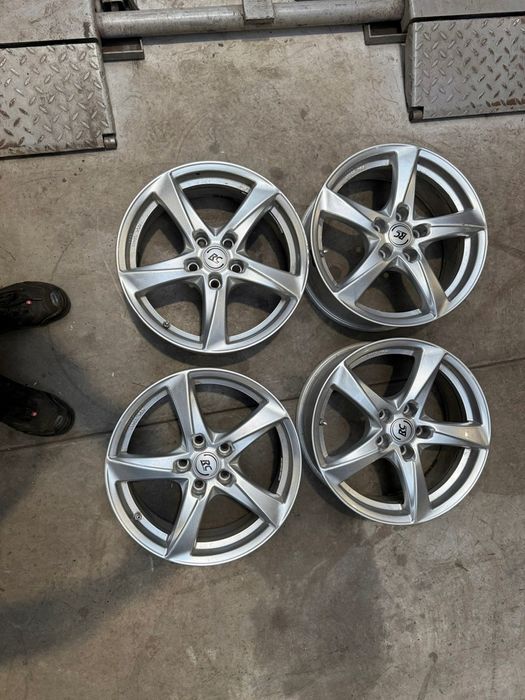 Felgi aluminiowe Brock 5x114,3 et 36 7x17j