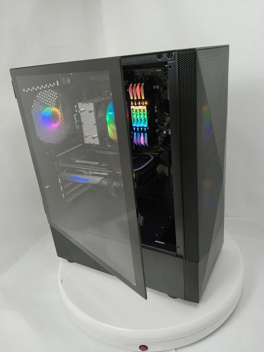 Komputer Gamingowy Ryzen 7 5700, RTX 5070, 32 GB,SSD 1 TB, Win 11