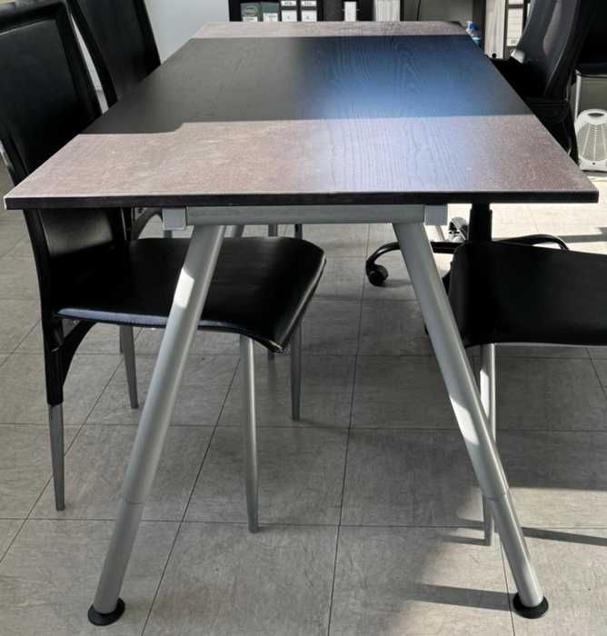 Mesa de Reuniões ou Secretária