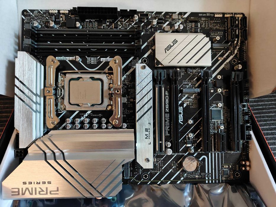 Płyta główna ASUS PRIME Z790-P DDR5 z procesorem Intel i7-12700k