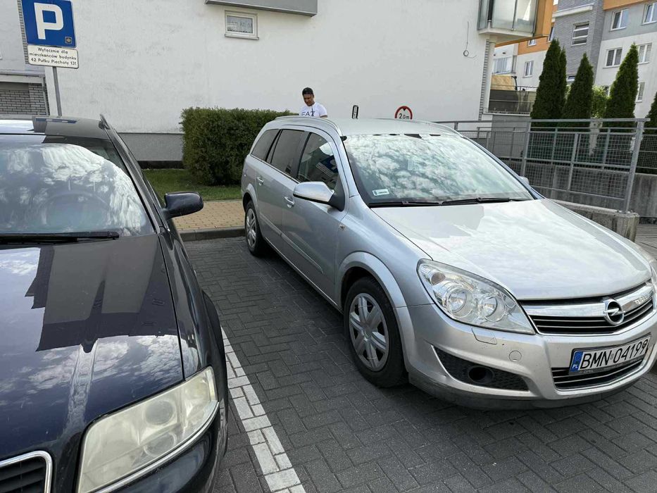 Opel Astra 1.9 CDTI  WJAZD DO KRK do 2028R