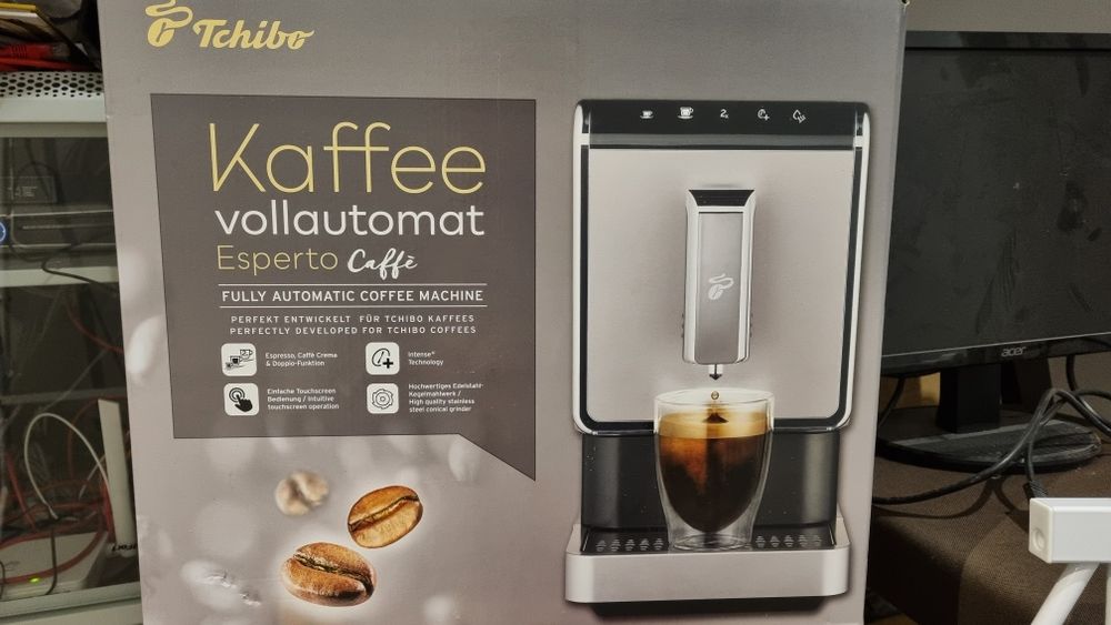 Ekspres do kawy Tchibo Esperto Caffe srebrny