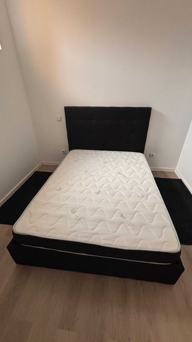 Cama com sistema elevatorio com colchão 140x190