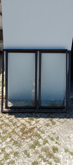 2 janelas de Vidro Simples/ Correr