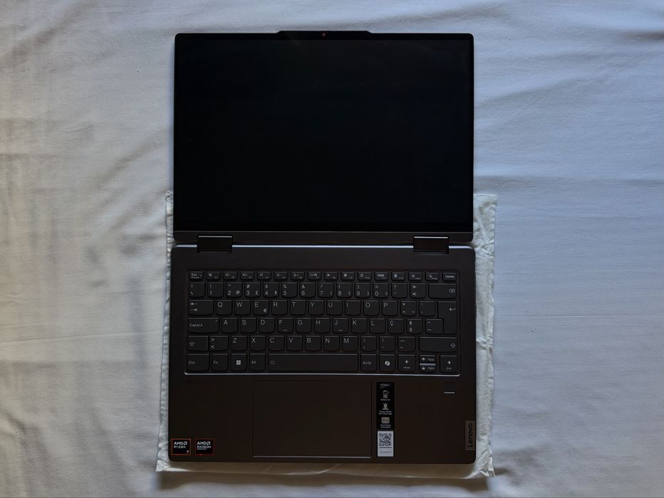 Lenovo Yoga 7 2-in-1 14” OLED | Ryzen 7 8840HS | 16GB | 1TB | Caneta | Garantia