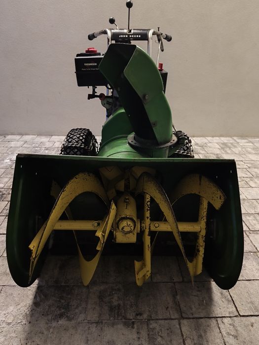 Odśnieżarka John Deere 726