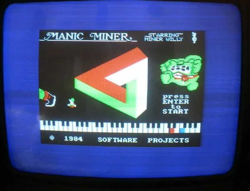 Amstrad Schneider CPC 6128 z monitorem kolorowym