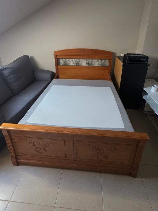 Cama de casal com colchão