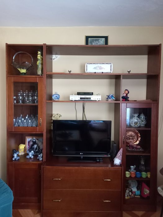 Móvel de sala em bom estado