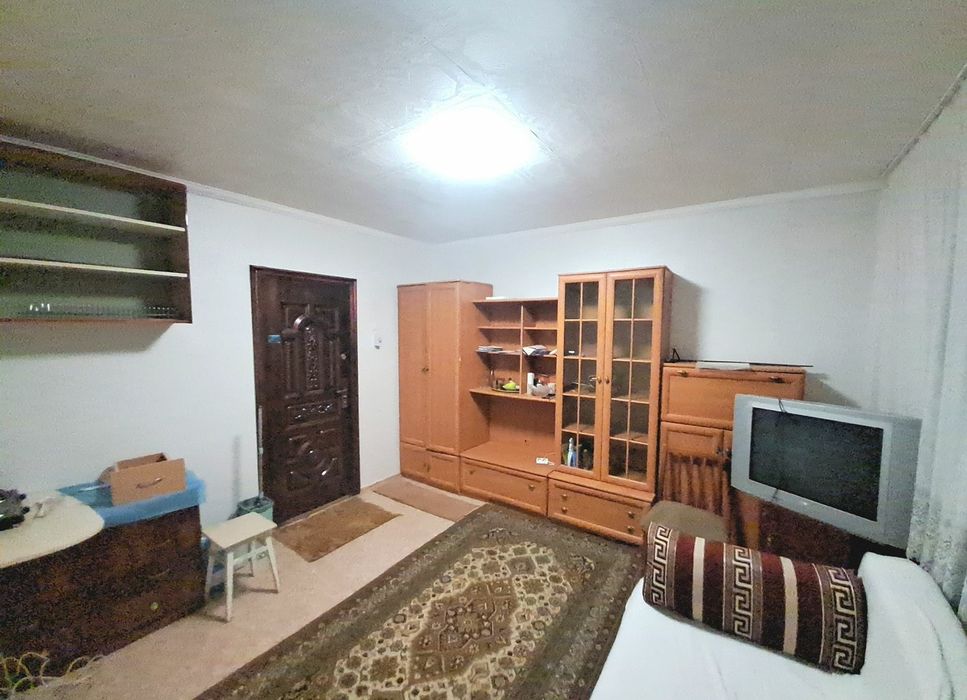 Продам кімнату у гуртожитку район Hollywood, Чернігів. Від власника.