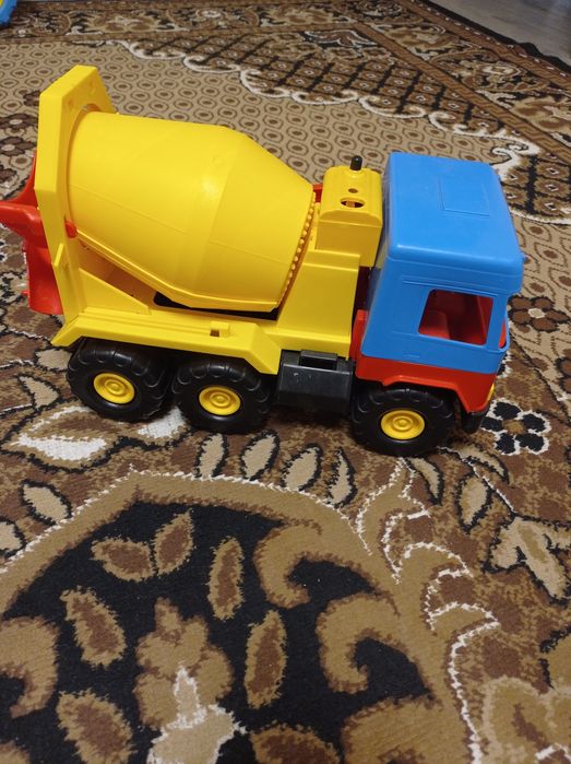 Машинка бетономешалка 40 см