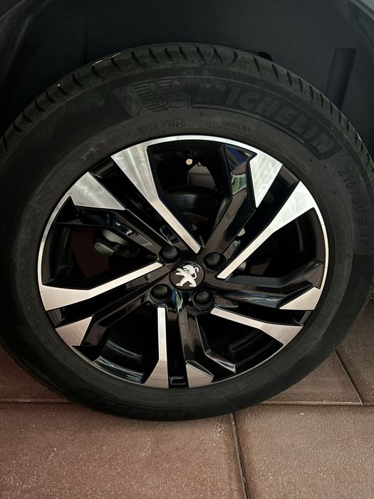 Peugeot 2008 1.2 gt