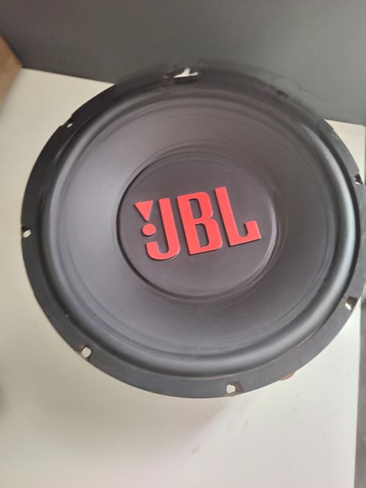Subwoofer jbl...