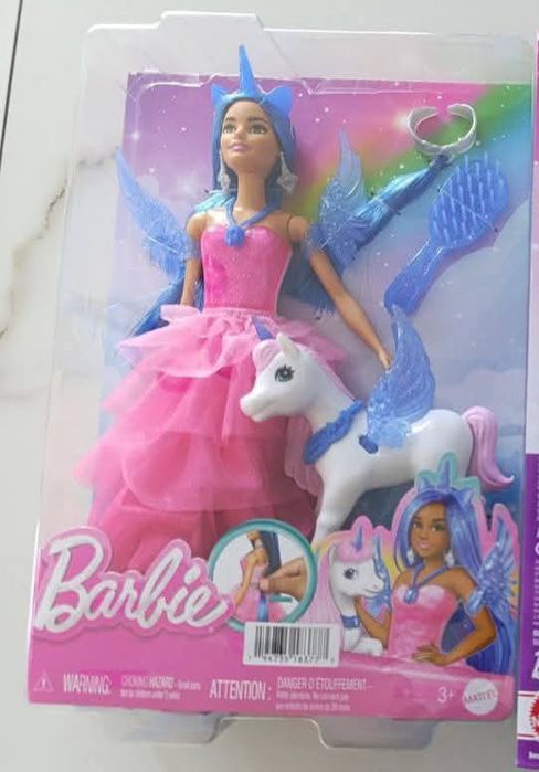 Barbie ze skrzydlatym jednorożcem