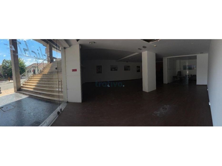 Arrendamento de Espaço Comercial na Rua General Humberto Delgado em...