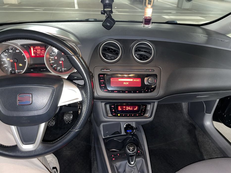 Seat Ibiza 2008 1.4 – Poucos km – Fiável e económico