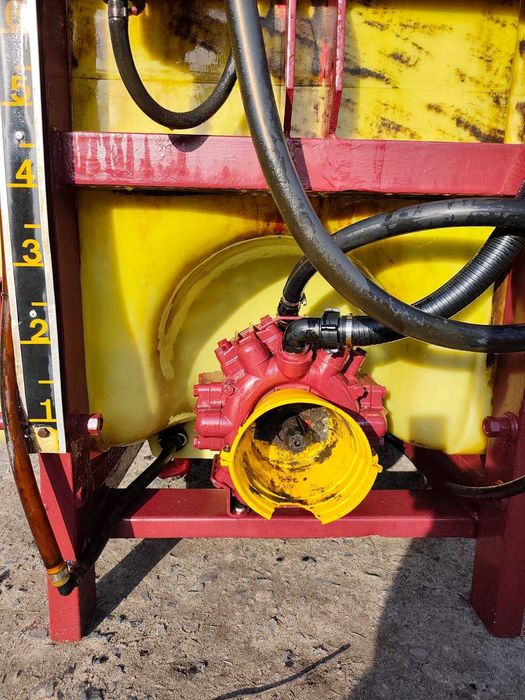 Оприскувач Hardi опрыскиватель Харді 1200л / 15м гідравлічний, пульт