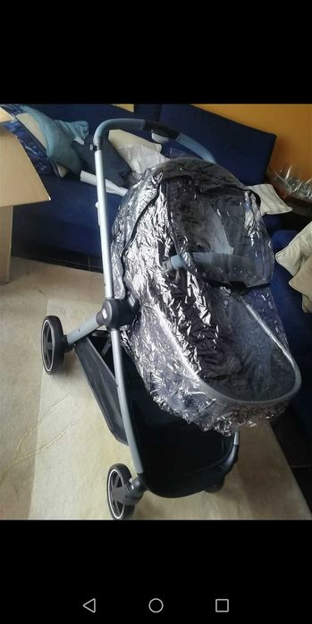 Carrinho bebé confort (como novo)