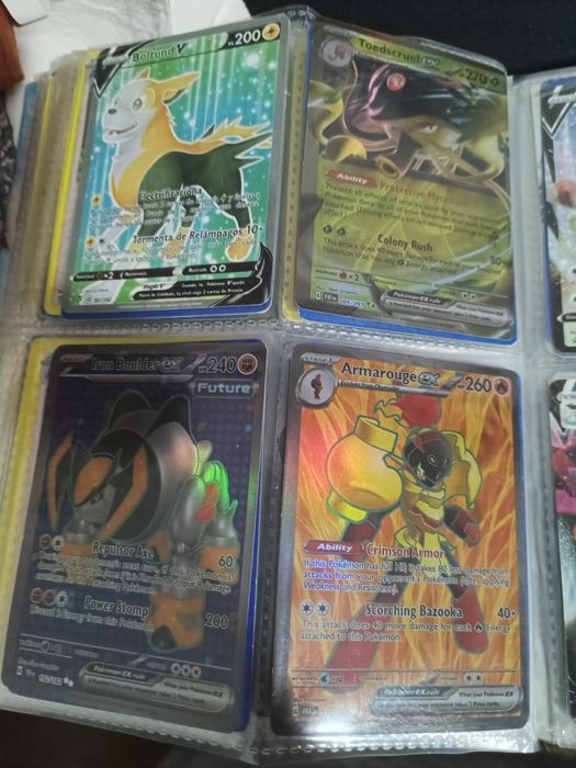 Cartas Pokémon em ótimo estado