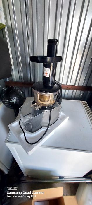 Wyciskarka wolnoobrotowa firmy Optimal Juiser S -350,