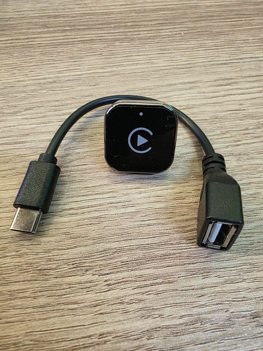 Bezprzewodowy adapter CarPlay i Android Auto 2 w 1
