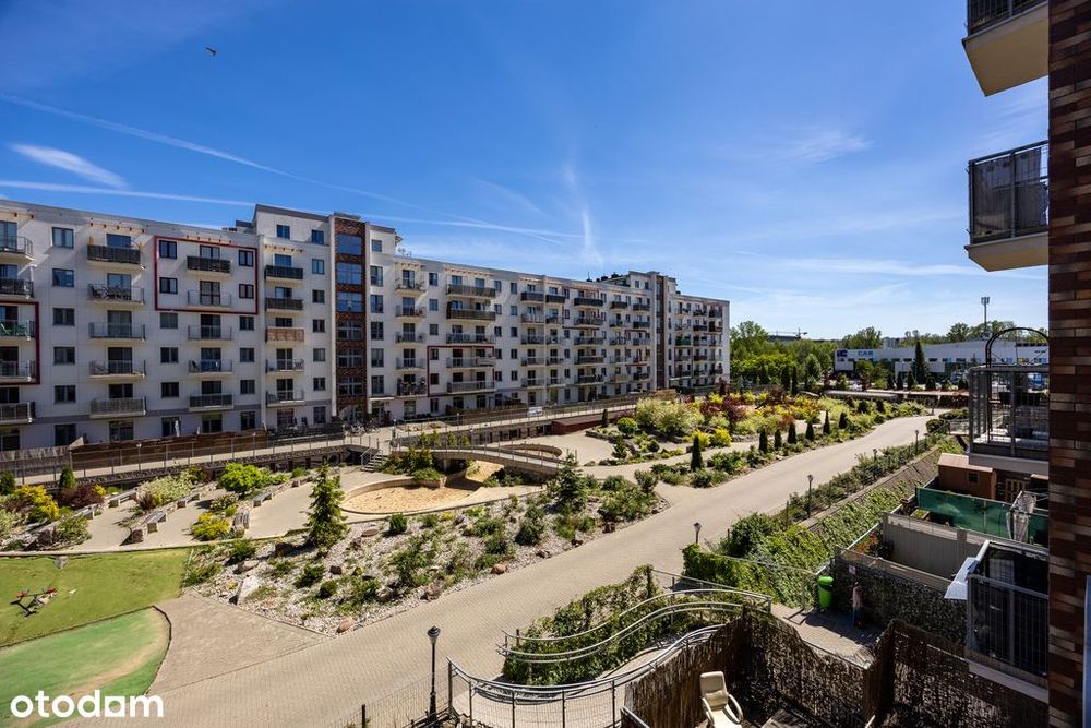 Duży balkon | Ogrody Włochy | Miejsce postojowe