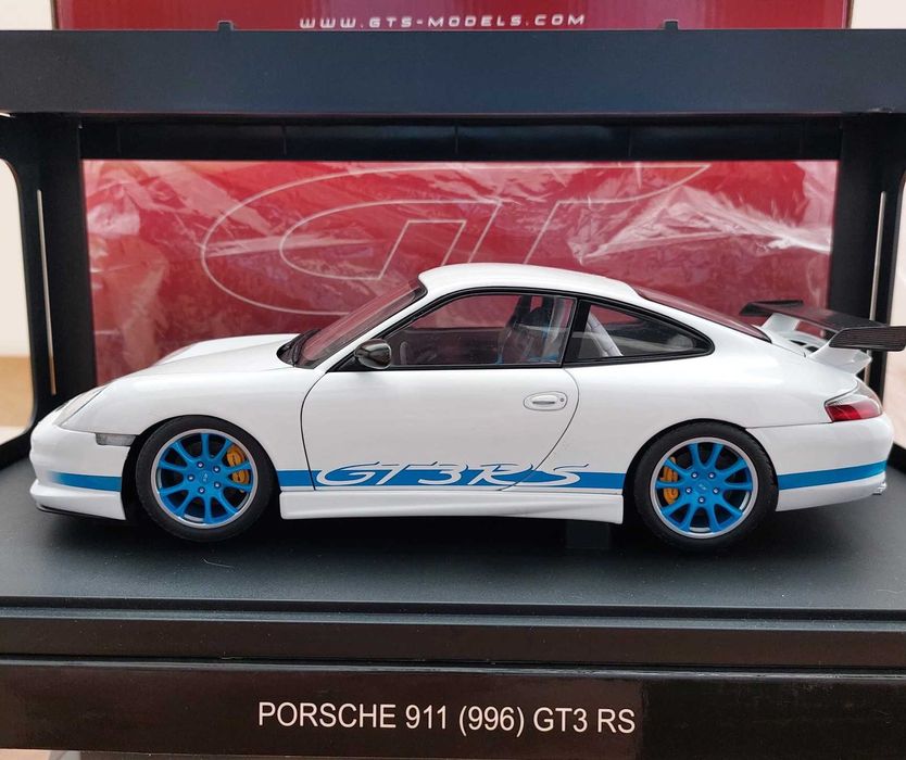 Miniatura Porsche 911 (996) GT3 RS 2004 AUTOart 1:18