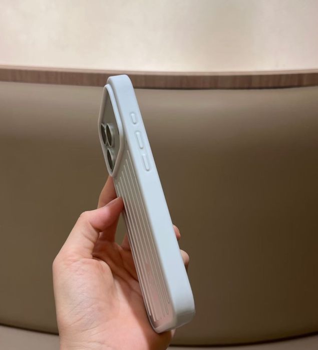 Чехол Rimowa 17 pro max 17 pro lux silver