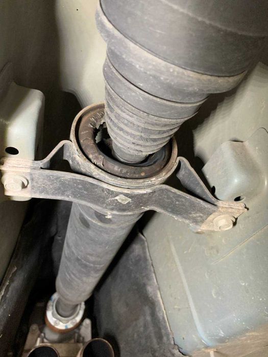 2015-2023 Dodge challenger / charger подвесной подшипник кардана