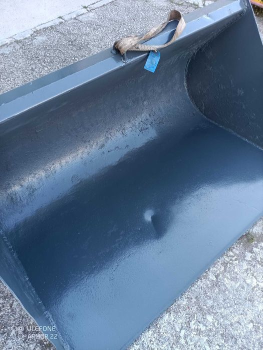 Balde de limpeza 1.50mt para carregador frontal ou pá carregadora pequena