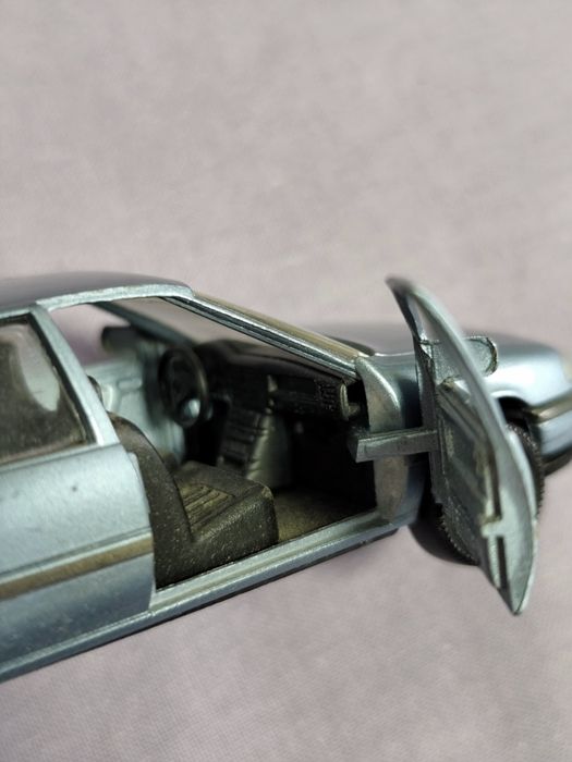 Моделька машинка Opel Vectra