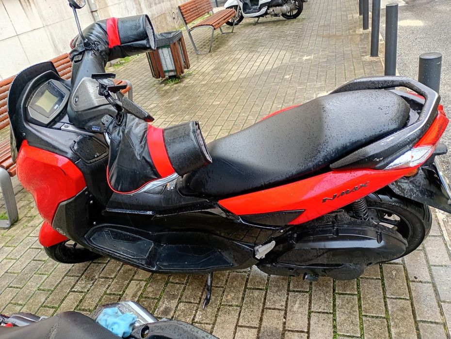 Moto Yamaha NMAX