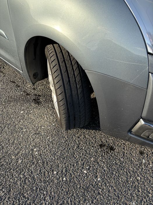 Citroën C4 Grand Picasso 1.6 HDi Exclusive – 7 Lugares | Nacional