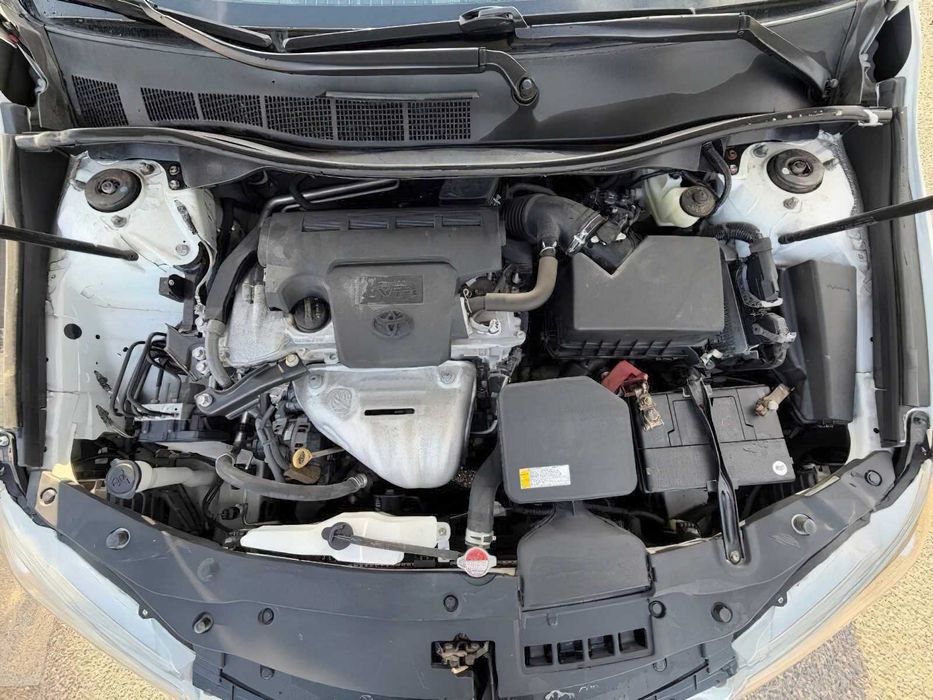 Toyota Camry      2016