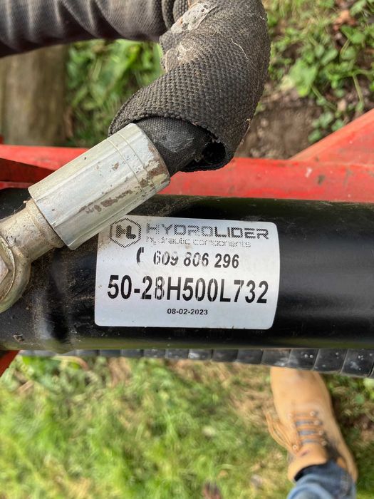 ładowacz na tył ciągnika TUZ, łyżka otwierana hydraulicznie