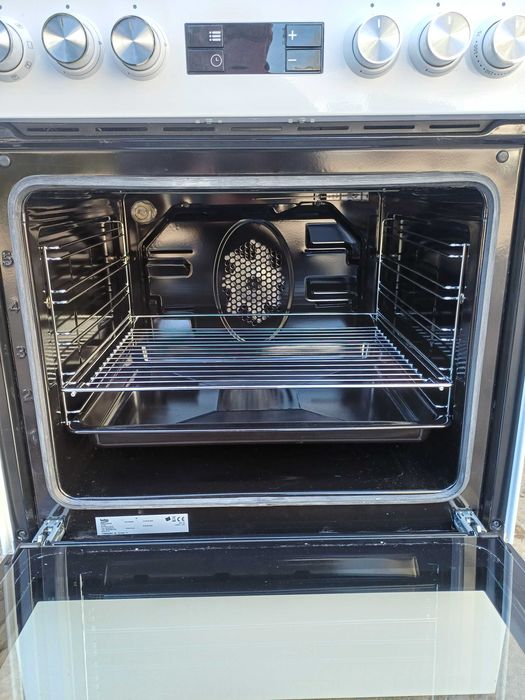 Плита кухонна газова комбінована 60 см Beko FSM 62320 біла 2024 рік