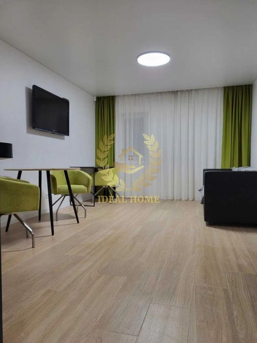 Продам будинок 3 кімн, 176.3/50.6/40 м², 5 соток, Погреби