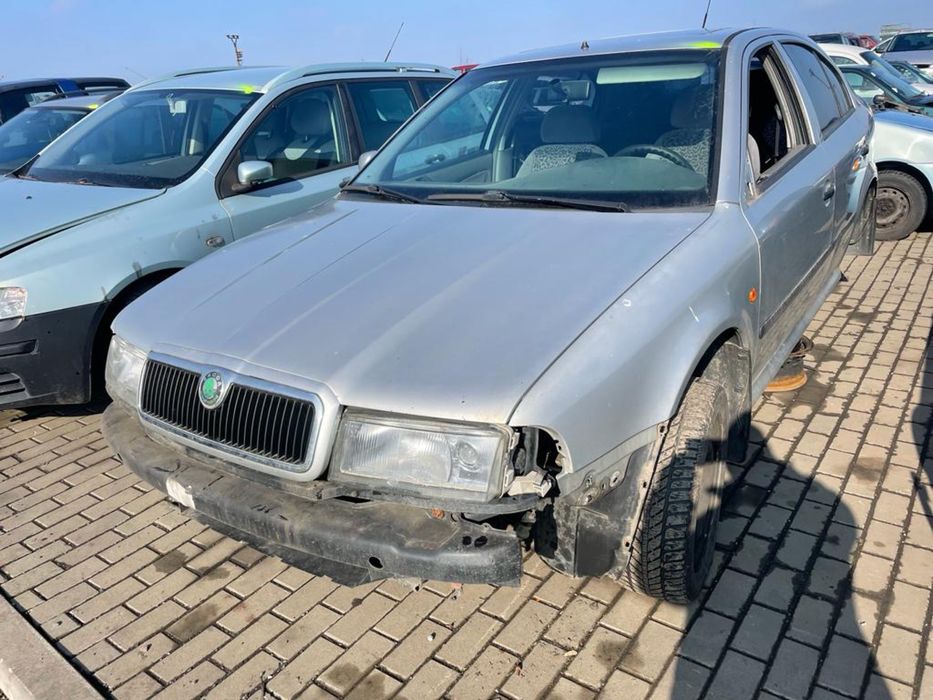 skoda tour тур турка а4 шрот запчасти разборка шрот запчастини